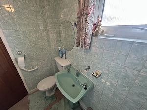 Photo 16- click for photo gallery